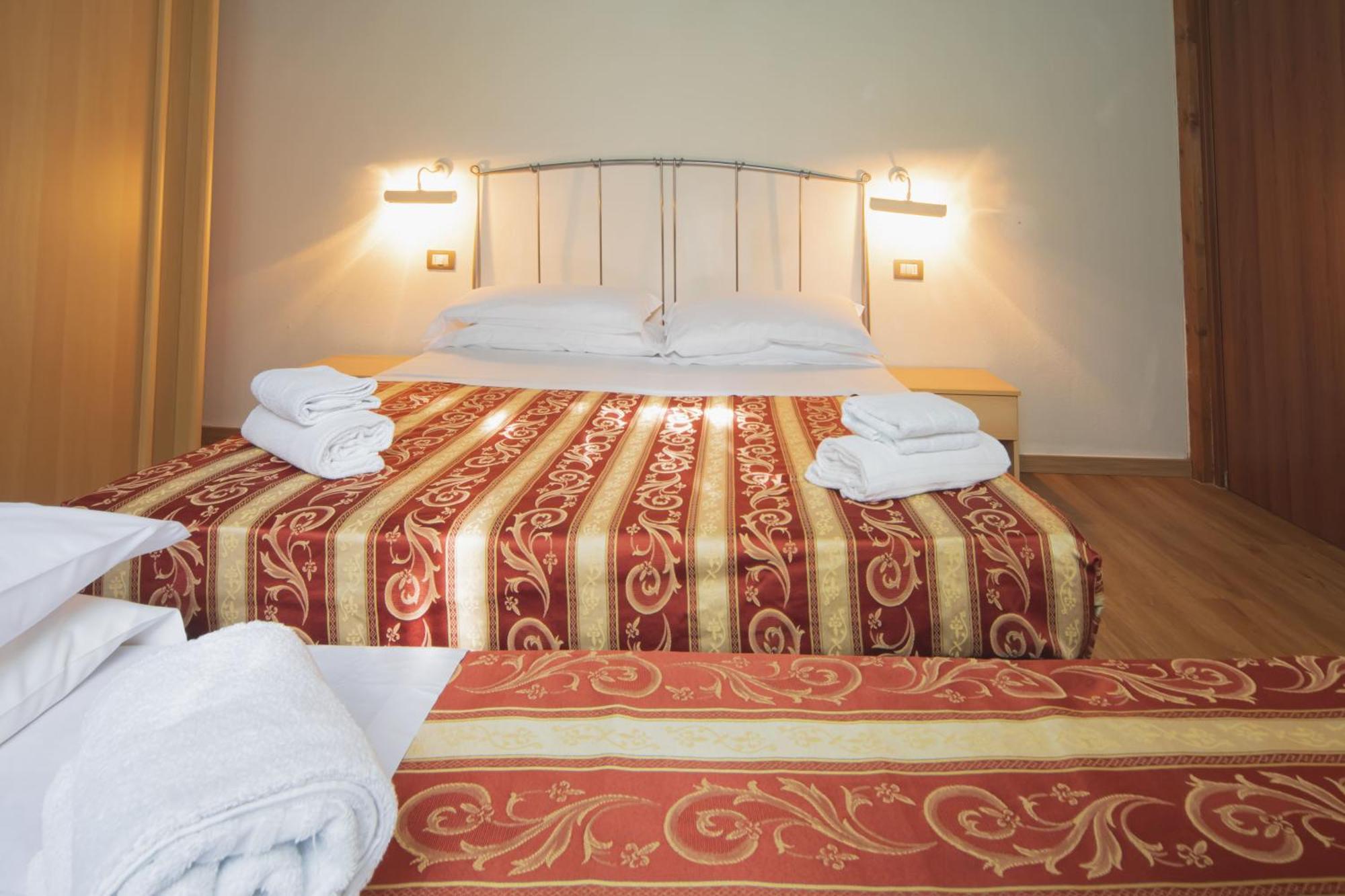 Heliopolis Camping & Village Pineto Zewnętrze zdjęcie